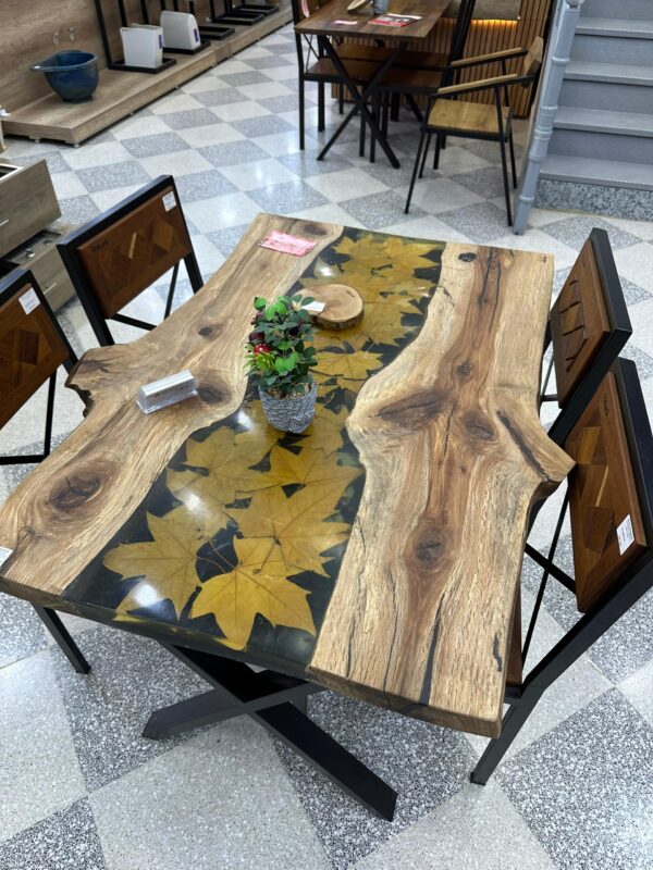 Table de cuisine en bois naturel