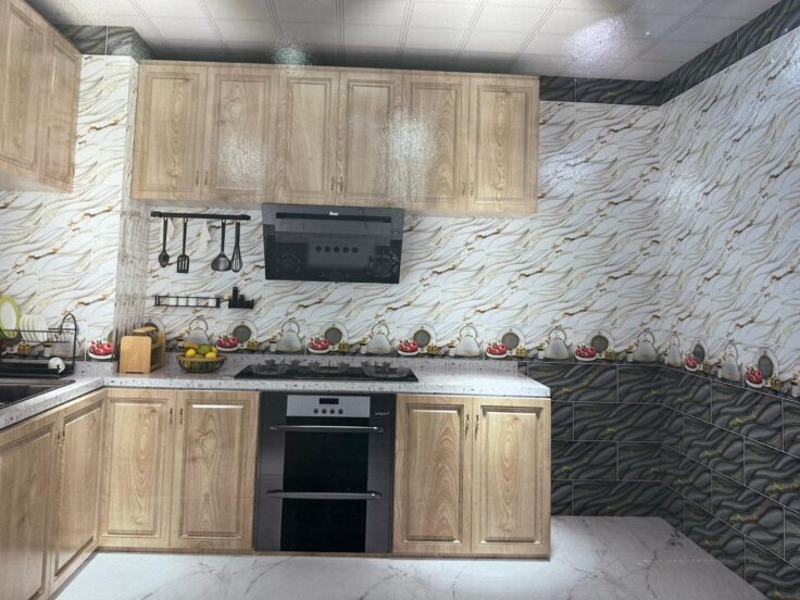 Faïence Plume Gris  et Blanc avec Doré -25x60 cm -Motif Cuisine . – Image 4
