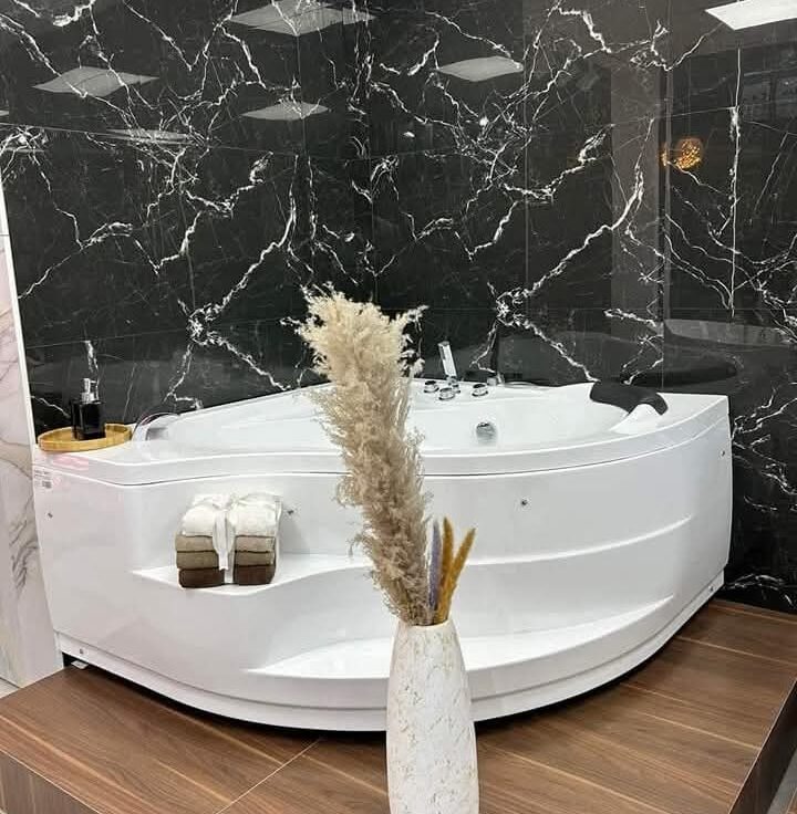 JACUZI d'angle - Élégance & détente à domicile