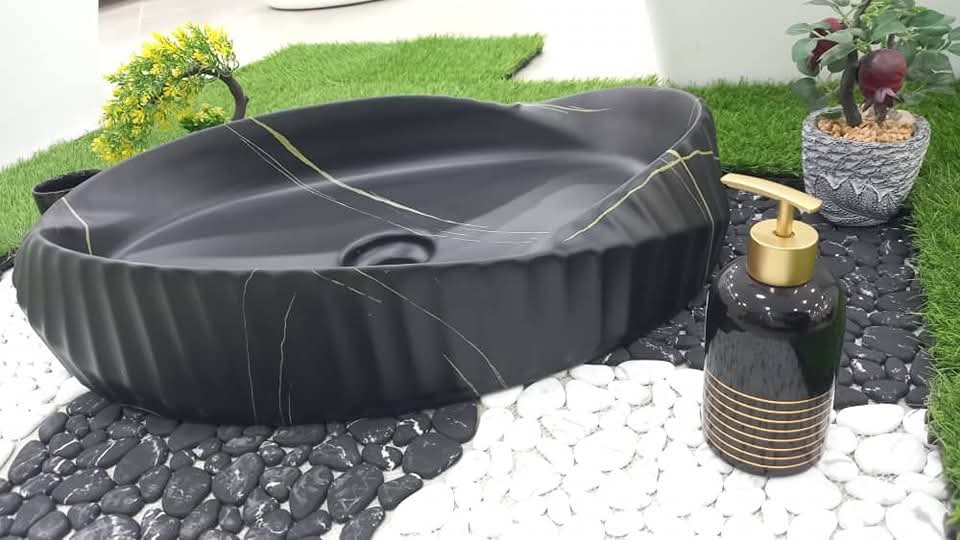 Vasque Suspendu Doré - Design Moderne & Élégance Minimaliste . – Image 6